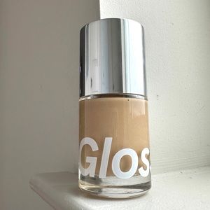 Glossier Stretch Fluid Foundation - Medium 1